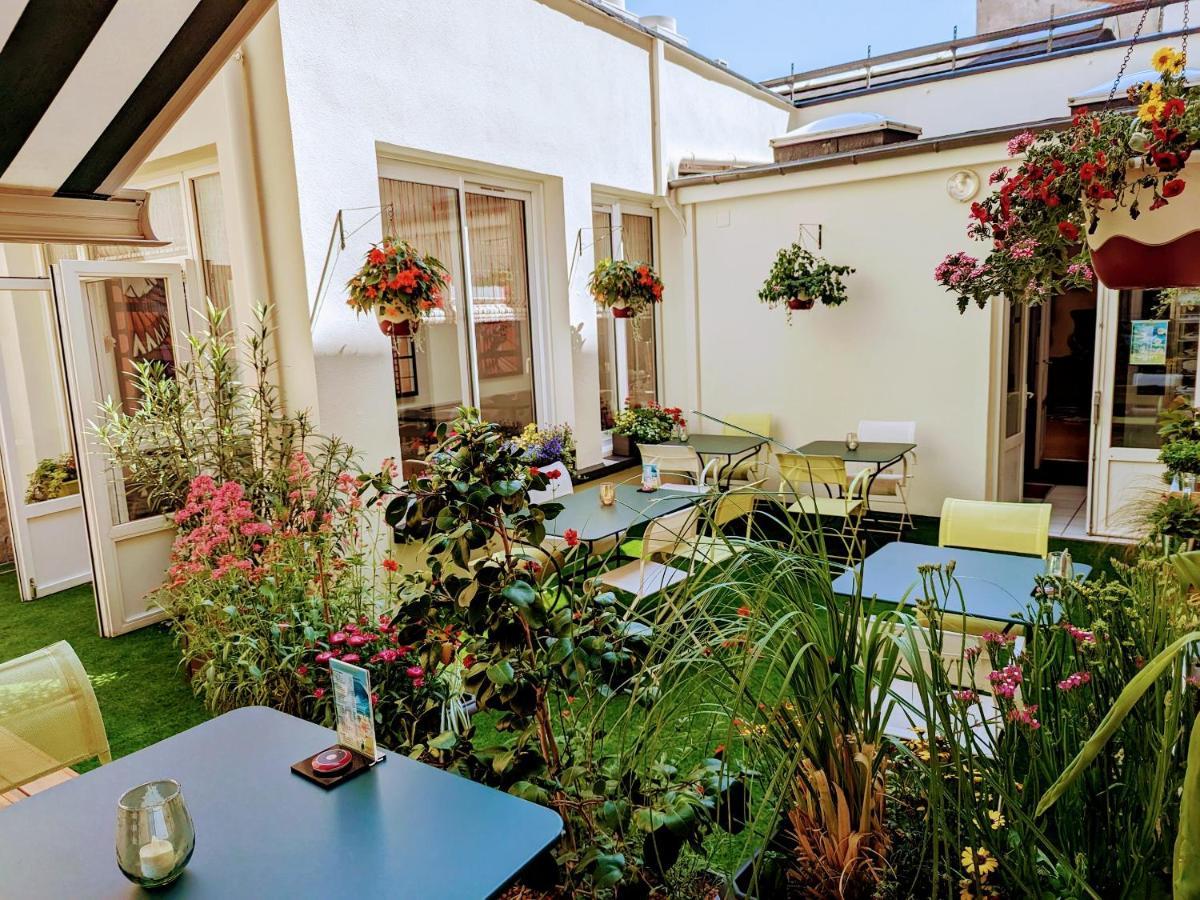 Hotel Arverna Vichy - Clt'Hotel Bagian luar foto