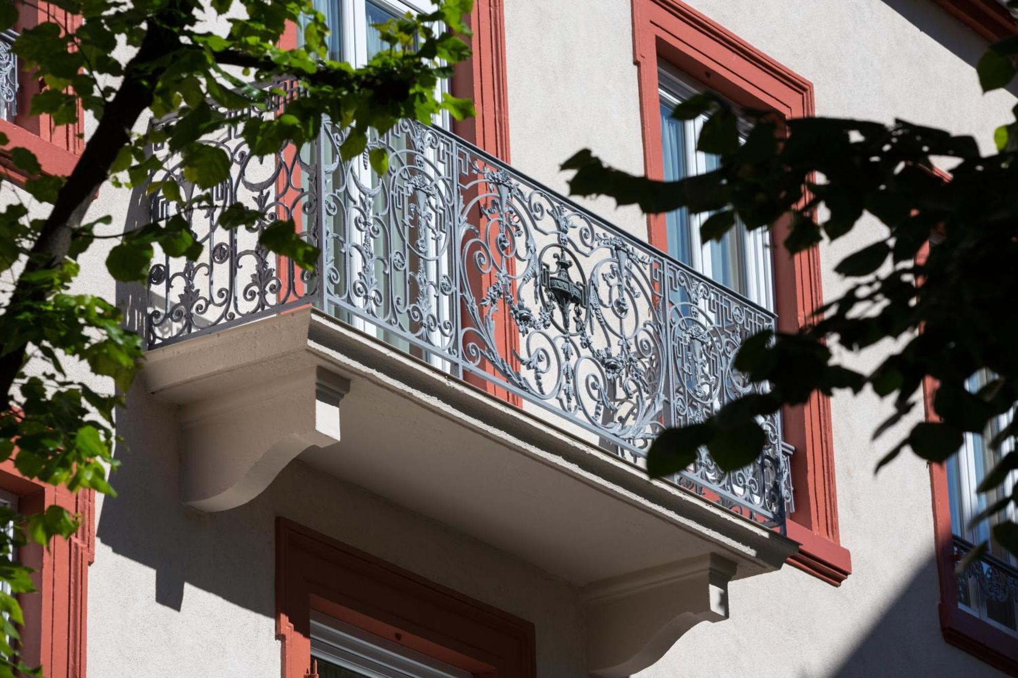 Hotel Arverna Vichy - Clt'Hotel Bagian luar foto