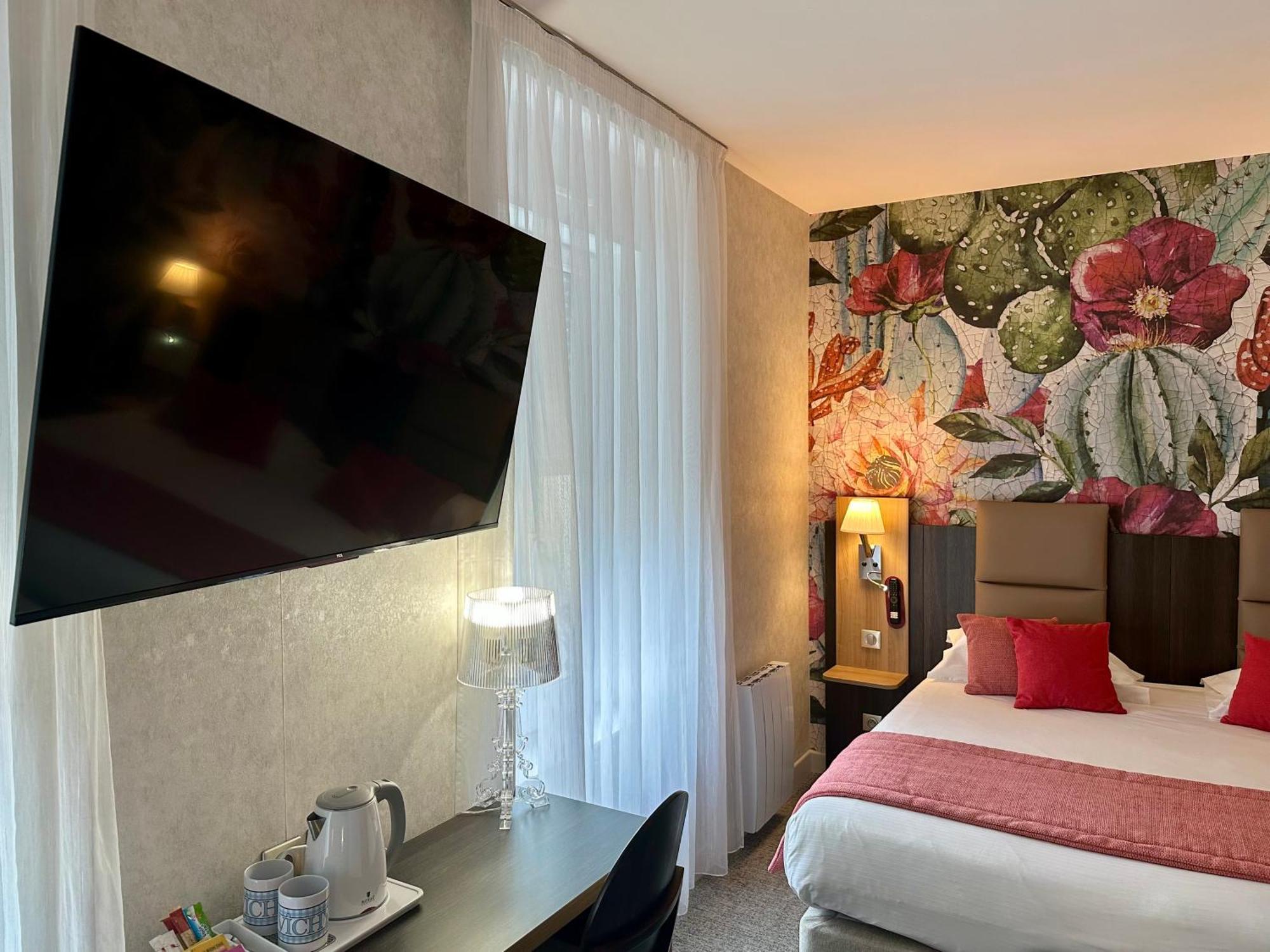 Hotel Arverna Vichy - Clt'Hotel Bagian luar foto