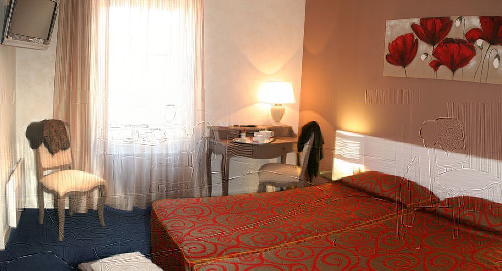 Hotel Arverna Vichy - Clt'Hotel Bagian luar foto