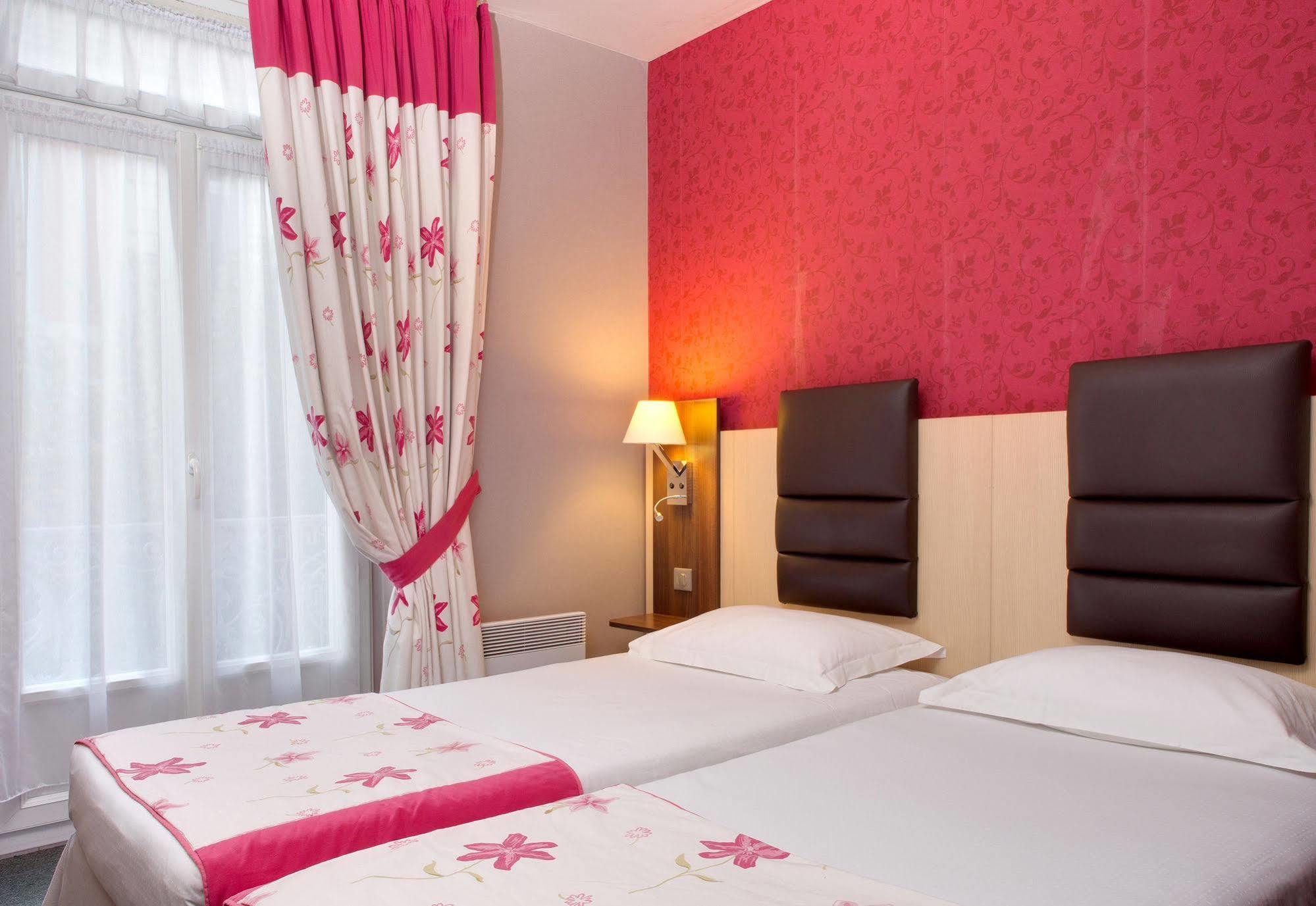 Hotel Arverna Vichy - Clt'Hotel Bagian luar foto
