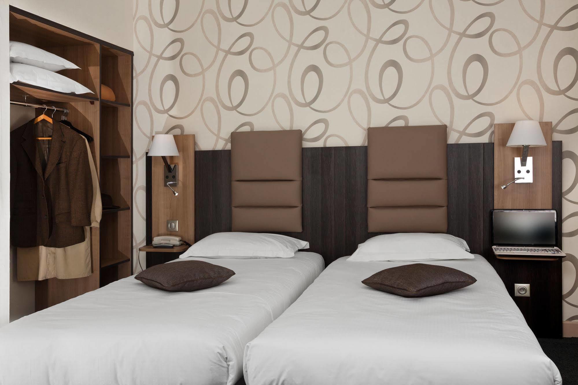 Hotel Arverna Vichy - Clt'Hotel Bagian luar foto